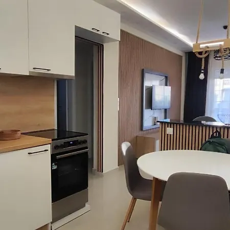 Marietta's Luxury For 5 Peraía